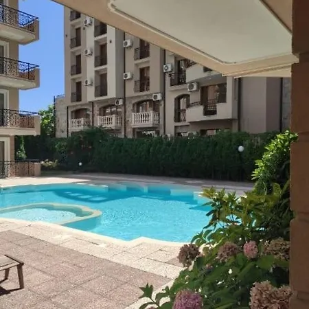 Apartment Down Park Deluxe B6 *